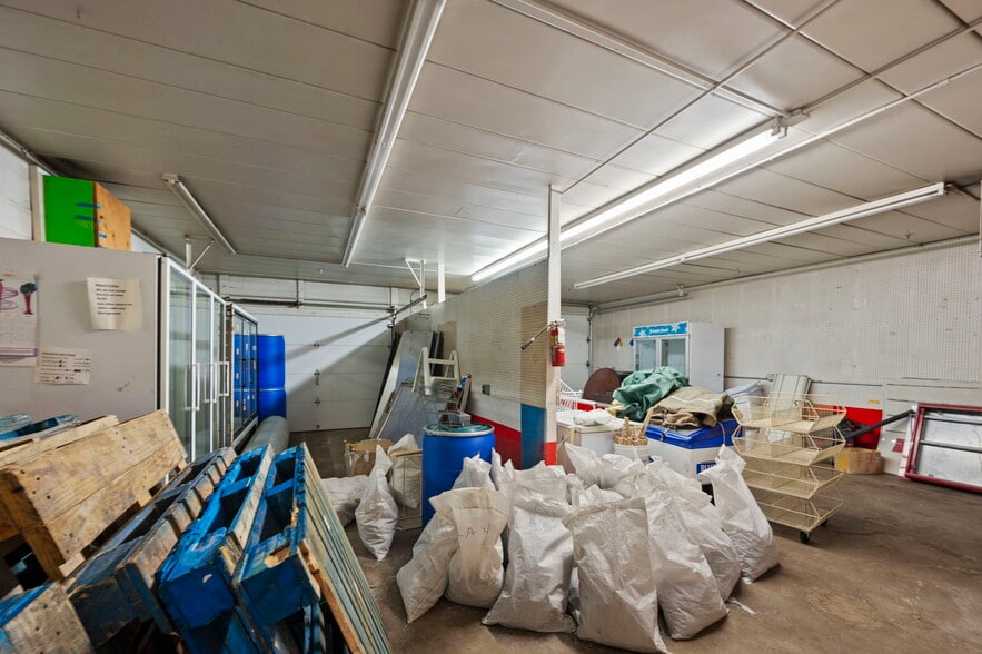 More Photos Of 755 N Snelling Ave N, Saint Paul Storefront For Lease