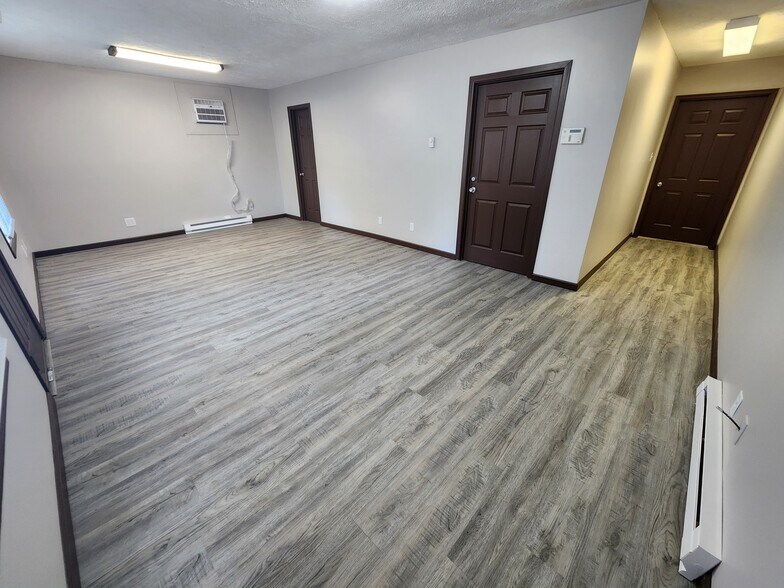 More Photos Of 4400 S Sioux St, Terre Haute Warehouse For Lease