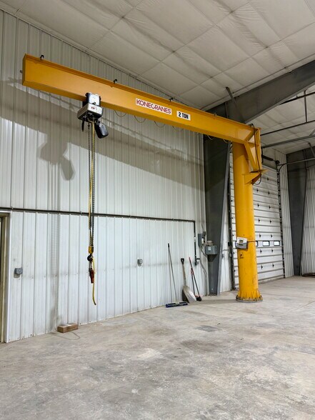 More Photos Of 601 Gilbertson St SE, Tioga Warehouse For Lease