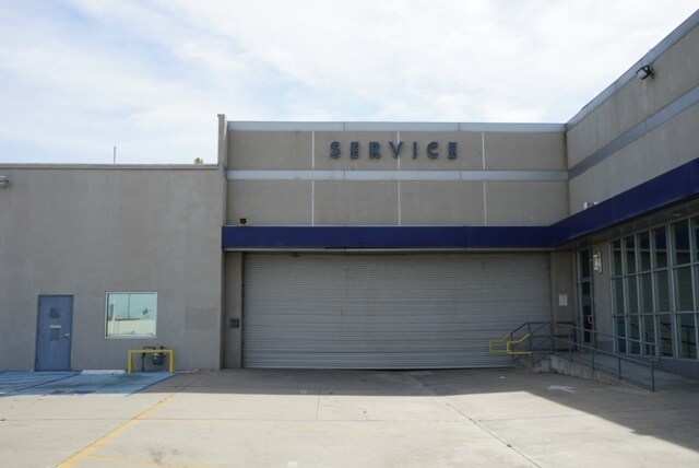 More Photos Of 4608 Rudnick Ct, Bakersfield Auto Dealership For Lease