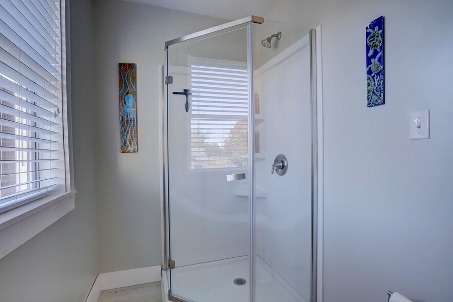 More Photos Of 3691 Main St, Chincoteague Marina For Sale