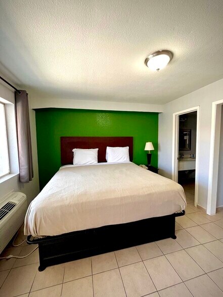 More Photos Of 4300 American Way, Memphis Hospitality For Sale