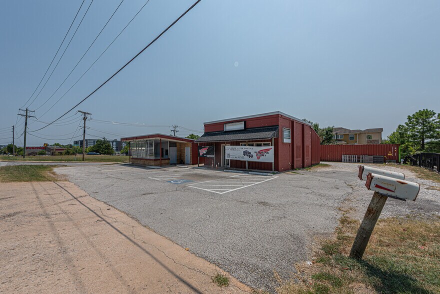 More Photos Of 1703 W Mlk Jr Blvd, Fayetteville General Retail For Sale