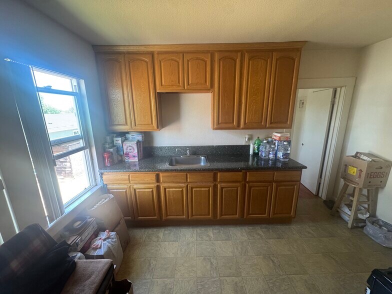 More Photos Of 1315 E St, Marysville Apartments For Sale