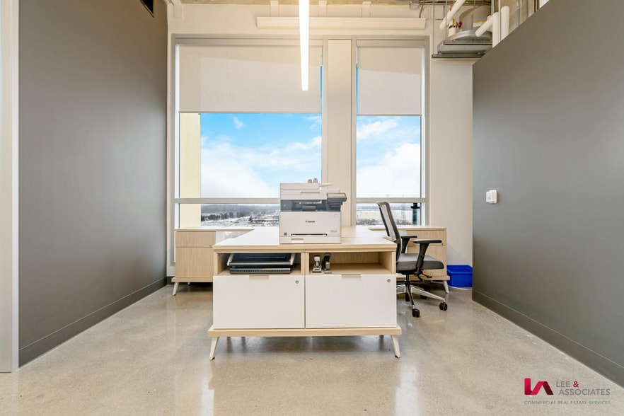 More Photos Of 1275 Finch Ave W, Toronto Medical For Sale