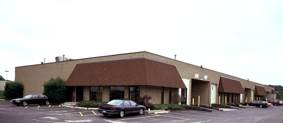 Primary Photo Of 22272 N Pepper Rd, Lake Barrington Warehouse For Lease