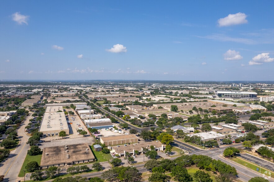 More Photos Of 2007 Kramer Ln, Austin General Retail For Lease