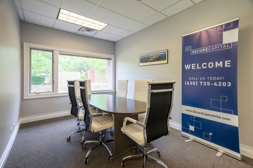 More Photos Of 951 N Plum Grove Rd, Schaumburg Office For Lease