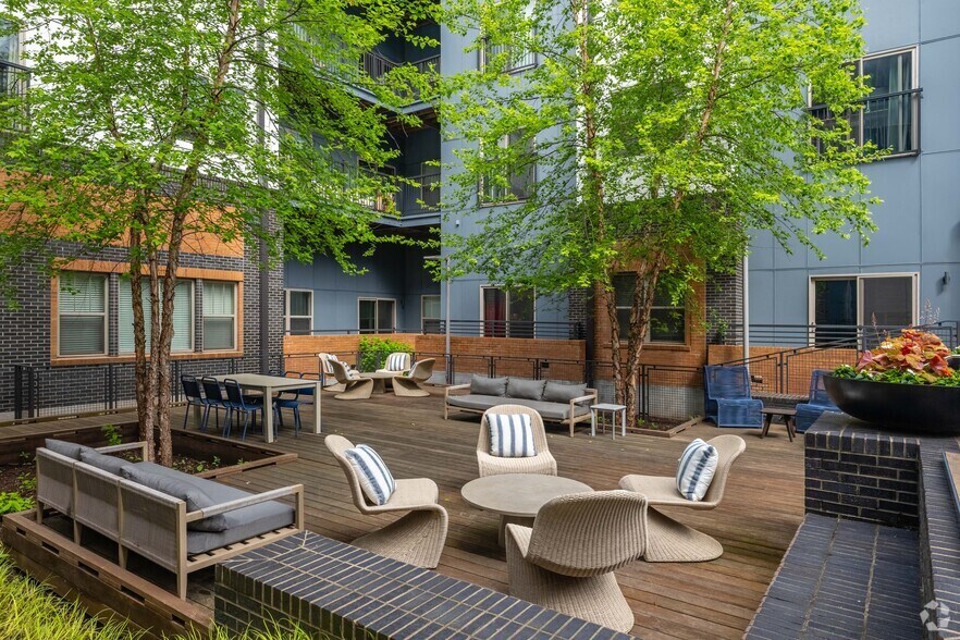 More Photos Of 120 S 5th St, Nashville Apartments For Lease