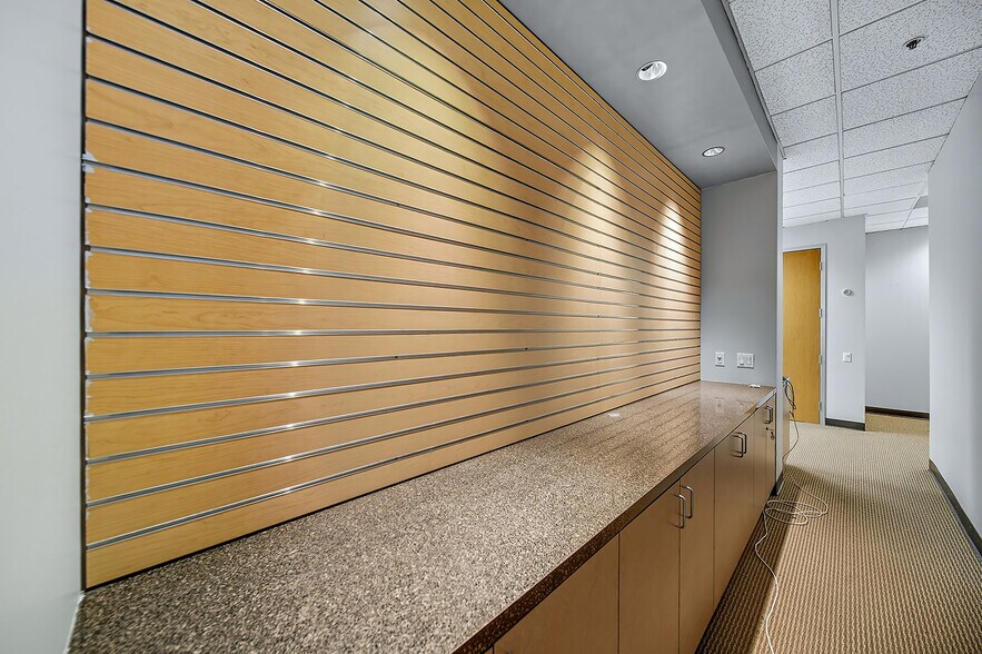 More Photos Of 1520 Bridgegate Dr, Diamond Bar Office For Lease