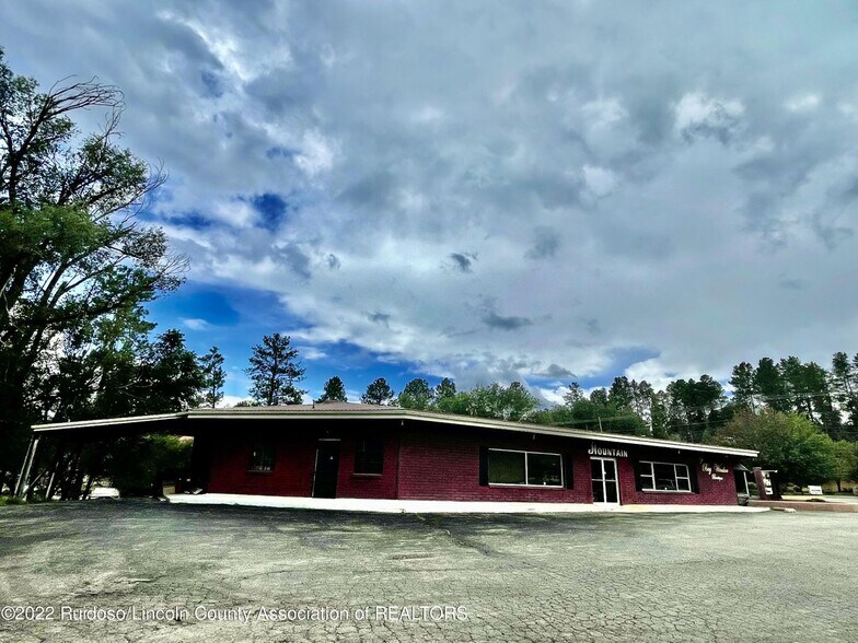 More Photos Of 2716 Sudderth Dr, Ruidoso Storefront For Sale