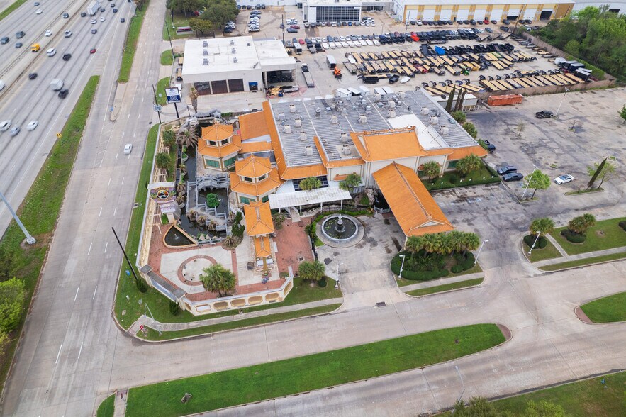 More Photos Of 10 Century Plaza Dr, Houston Restaurant For Sale