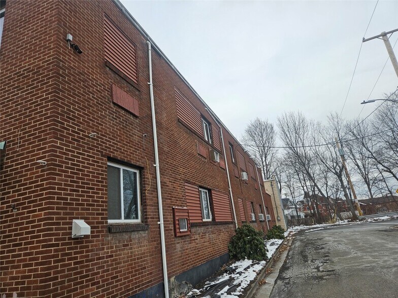 More Photos Of 1 Endicott Ave, Johnson City Office For Sale