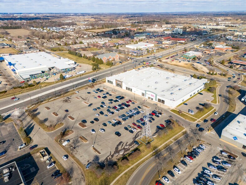 More Photos Of 7143 E State St, Rockford Freestanding For Sale