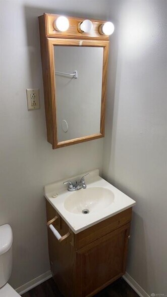 More Photos Of 3214 Illinois Ave, Middletown Apartments For Sale