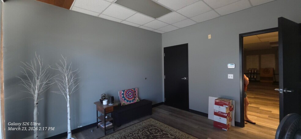 More Photos Of 1010 Carver Rd, Modesto Flex For Lease