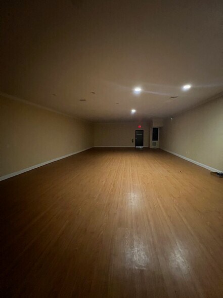 More Photos Of 271 Ft. Smith Blvd, Deltona Storefront Retail Office For Lease