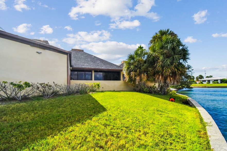 More Photos Of 425 Island way, Clearwater Land For Sale
