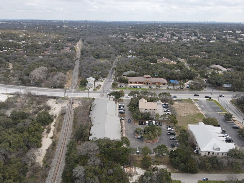 More Photos Of 12227 Huebner Rd, San Antonio Freestanding For Lease