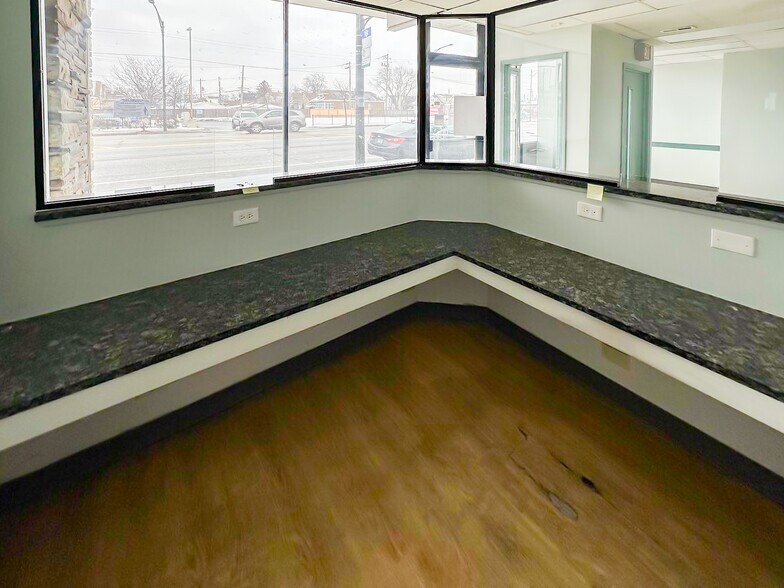 More Photos Of 6338 S Pulaski Rd, Chicago Storefront For Lease