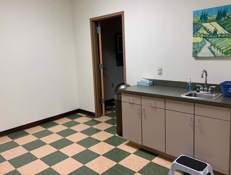 More Photos Of 123 Capcom Ave, Wake Forest Medical For Lease