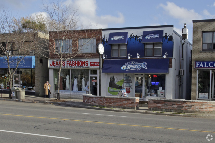 Primary Photo Of 255-257 Lakeshore Rd E, Mississauga Storefront Retail Residential For Lease