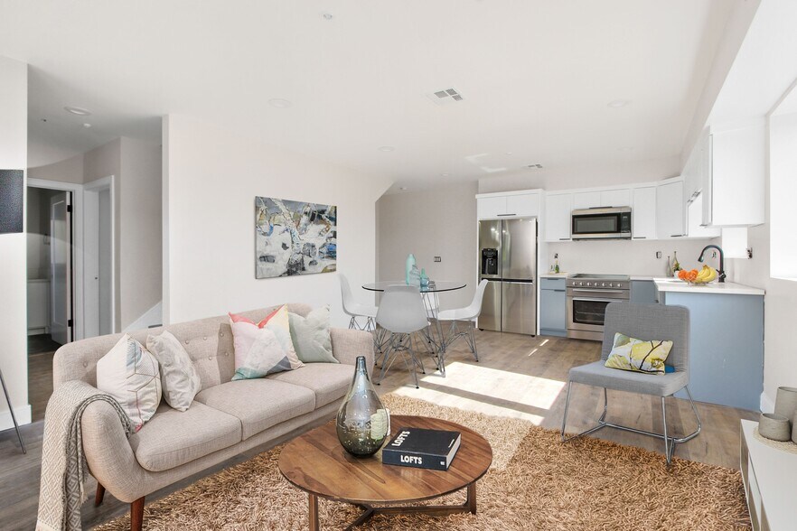 More Photos Of 1726 Menlo Ave, Los Angeles Apartments For Sale