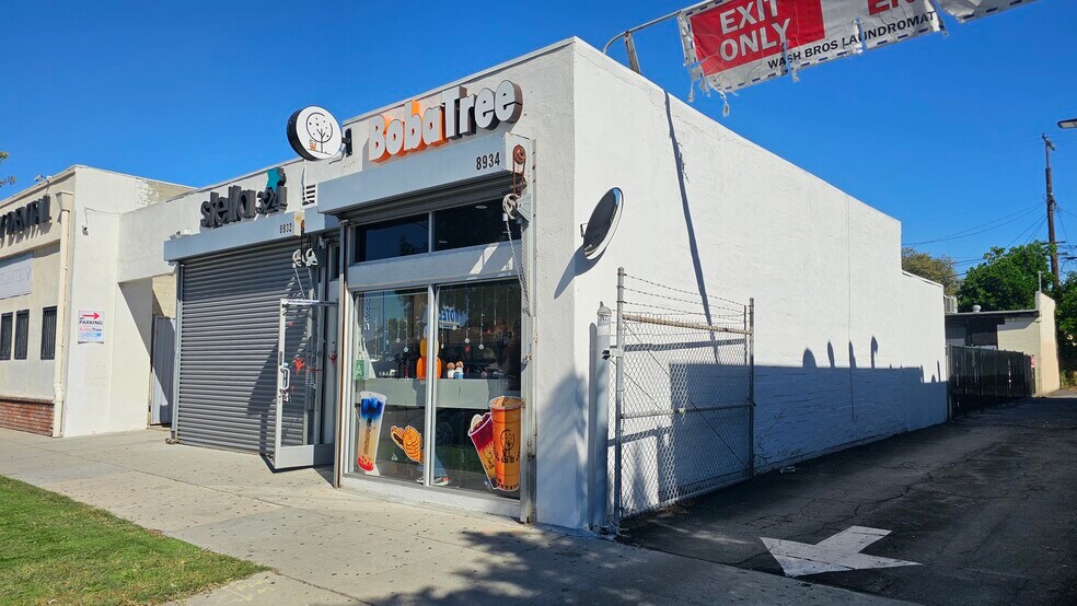 More Photos Of 8930-8934 State St, South Gate Storefront For Lease