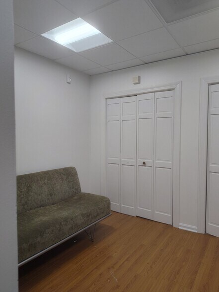More Photos Of 50 S Pickett St, Alexandria Medical For Sale