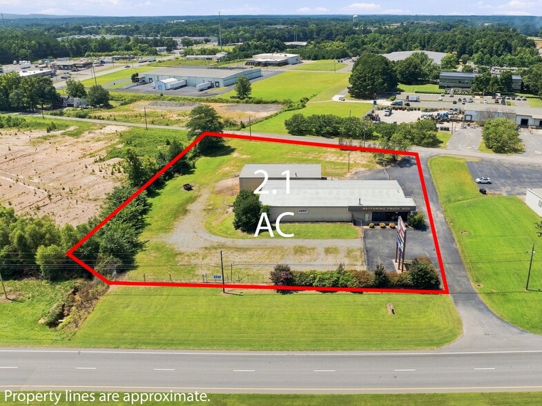 More Photos Of 3267 US Highway 431, Albertville Showroom For Sale