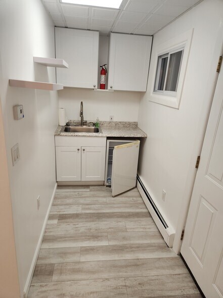 More Photos Of 33 E Main St, East Islip Office For Sale