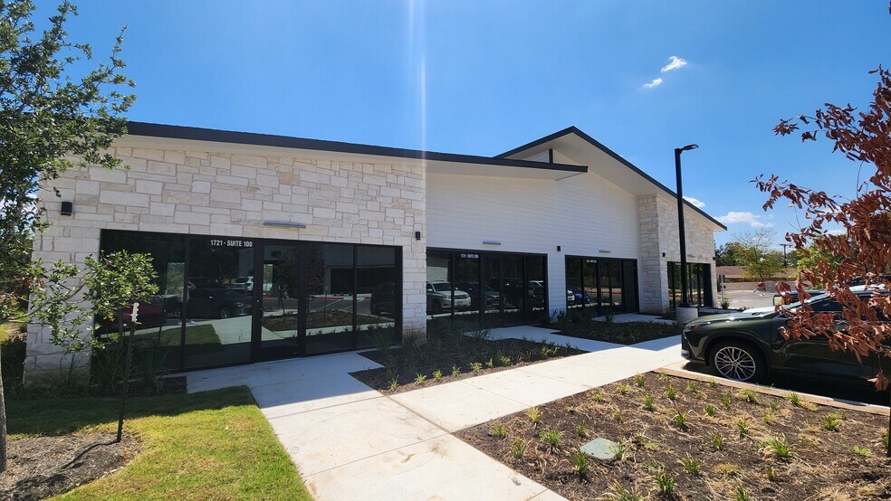 More Photos Of 1721-1745 Sam Bass Road, Round Rock Office For Lease