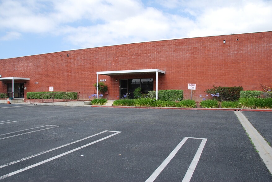 Primary Photo Of 2935-2955 Redondo Ave, Long Beach Warehouse For Lease