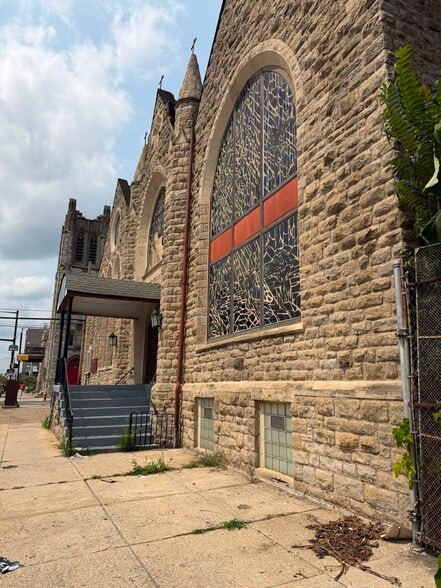 More Photos Of 1127 W Lehigh Ave, Philadelphia Religious Facility For Sale