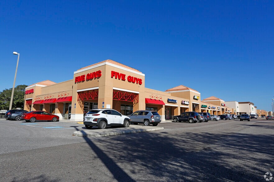 More Photos Of 300-900 E Lake Rd, Palm Harbor Unknown For Lease