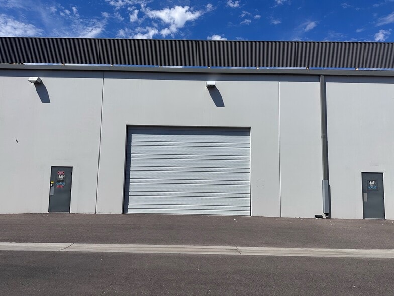 More Photos Of 1715 N Rosemont, Mesa Warehouse For Lease