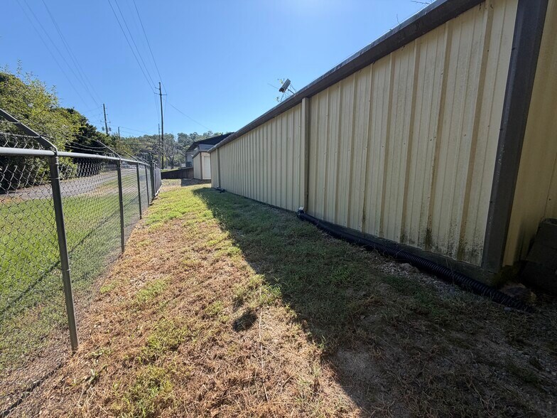 More Photos Of 1200 Dean Ave SE, Rome Self Storage For Sale