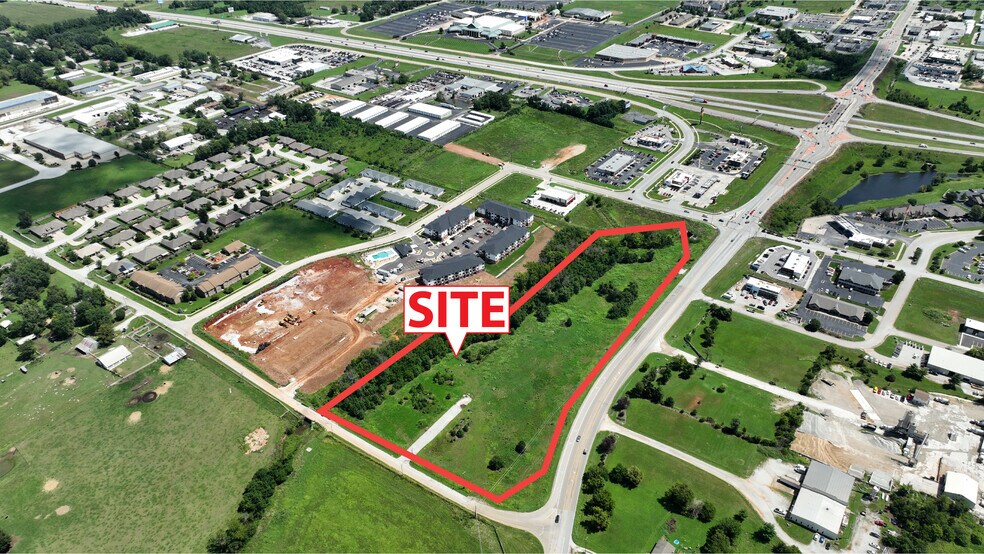 More Photos Of CC @ 22nd, Ozark Land For Lease