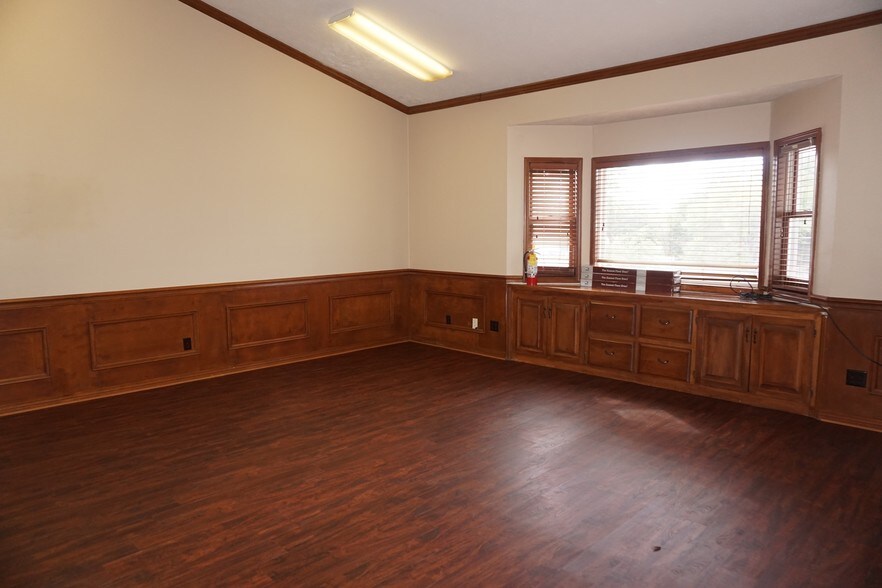 More Photos Of 4400 Bayou Blvd, Pensacola Office Residential For Lease