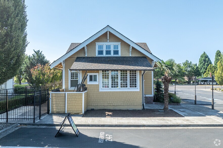 More Photos Of 16408 SE Mill Plain Blvd, Vancouver Office For Sale