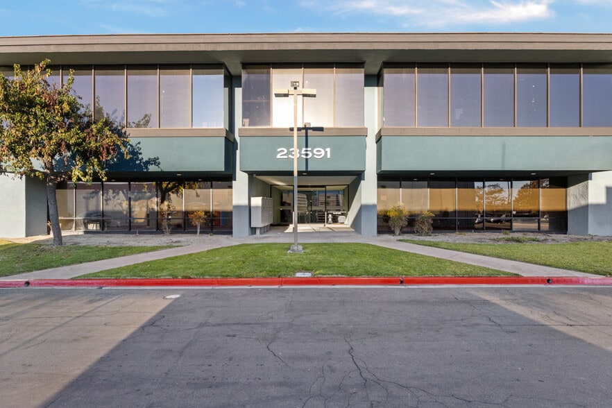 More Photos Of 23591 El Toro Rd, Lake Forest Unknown For Lease