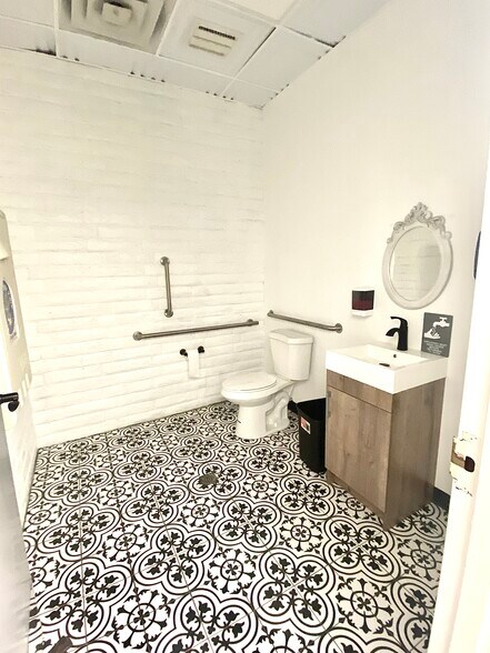 More Photos Of 3015 Youngfield St, Golden Restaurant For Lease