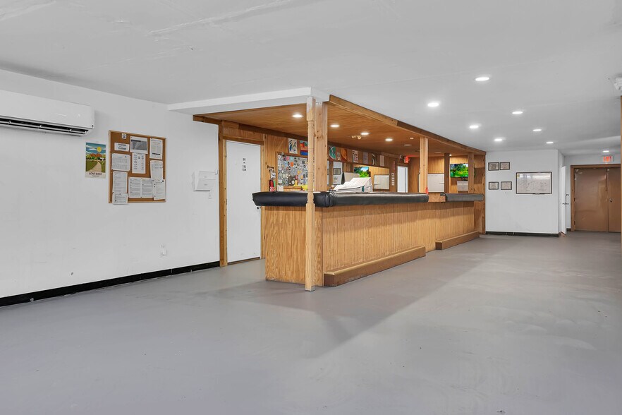 More Photos Of 42851 E County Road 1470, Lone Wolf Land For Sale