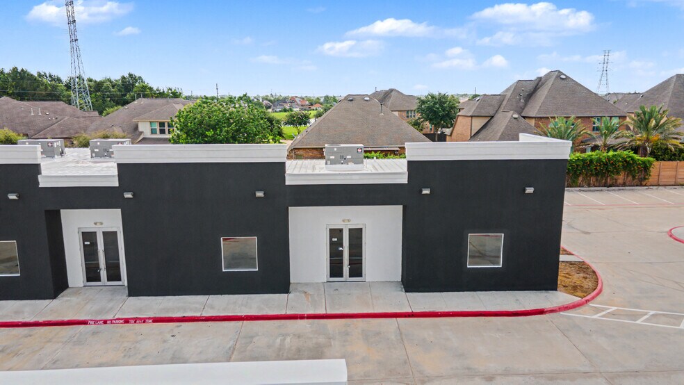 More Photos Of 26605 Cook Field Rd, Katy Loft Creative Space For Lease