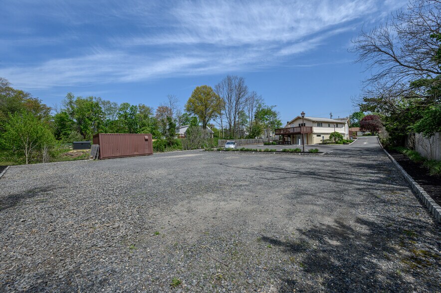More Photos Of 355 Buckelew Ave, Monroe Township Freestanding For Sale