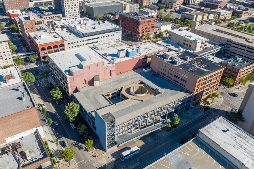 More Photos Of 221 3rd Ave SE, Cedar Rapids Office For Lease