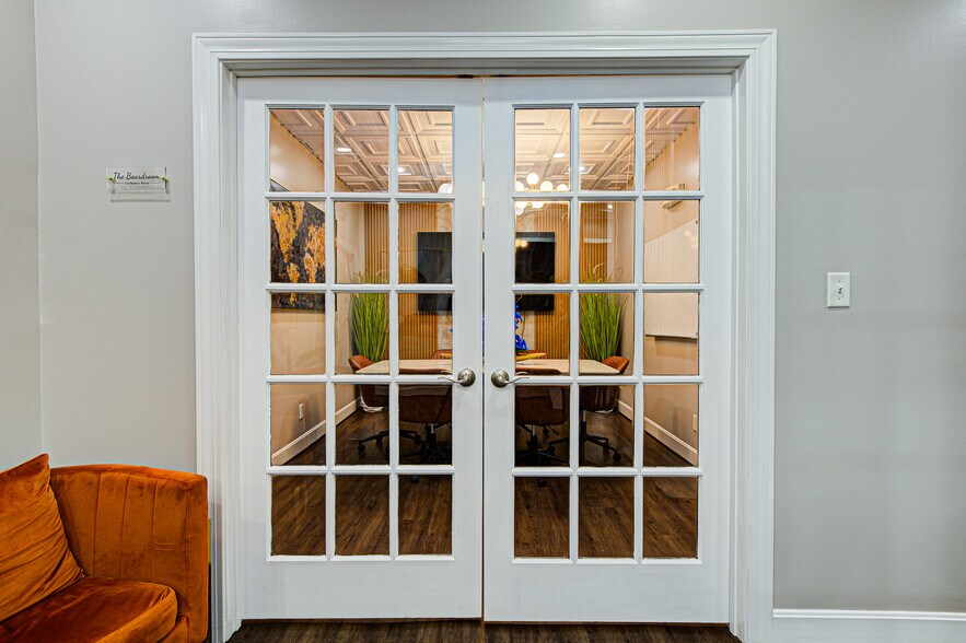 More Photos Of 3240 Office Pointe Pl, Louisville Coworking Space