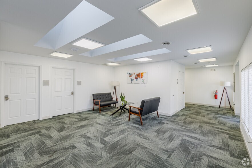 More Photos Of 2555 Washington Rd, Pittsburgh Unknown For Lease