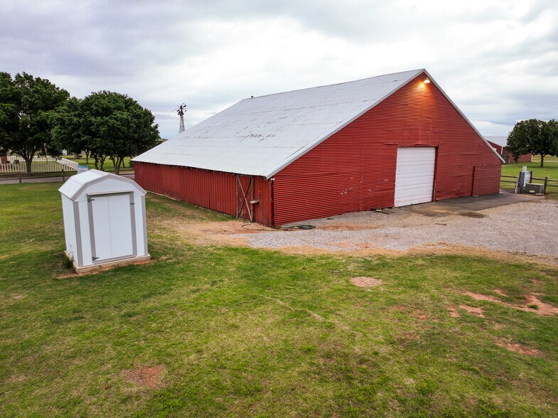 More Photos Of 1002 Old 66 Rd, Hydro Land For Sale