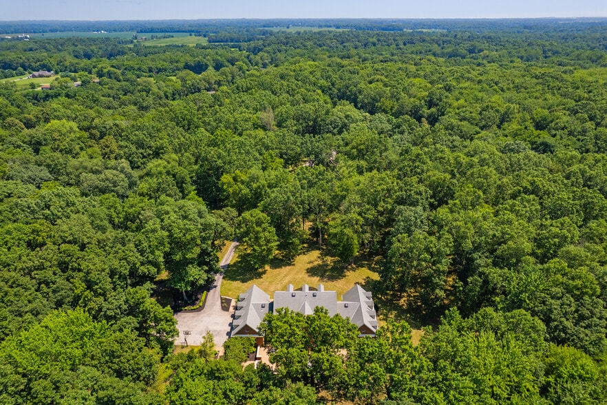 More Photos Of 5455 Plantation Rd, Sunbury Lodge Meeting Hall For Sale